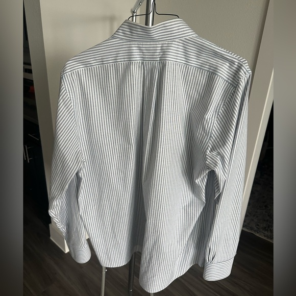 Men’s Large Brooks Brothers Button Down Dress Shirt - Picture 2 of 2
